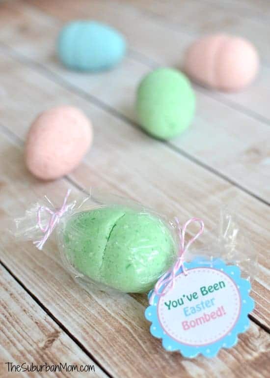50 Cute Non Chocolate Easter Gifts For Kids & Adults 6 Easter bath bombs