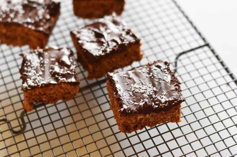 easy chocolate slice recipe