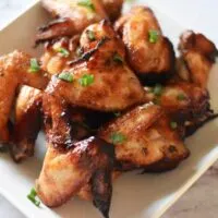 air fryer fish sauce chicken wings on plate
