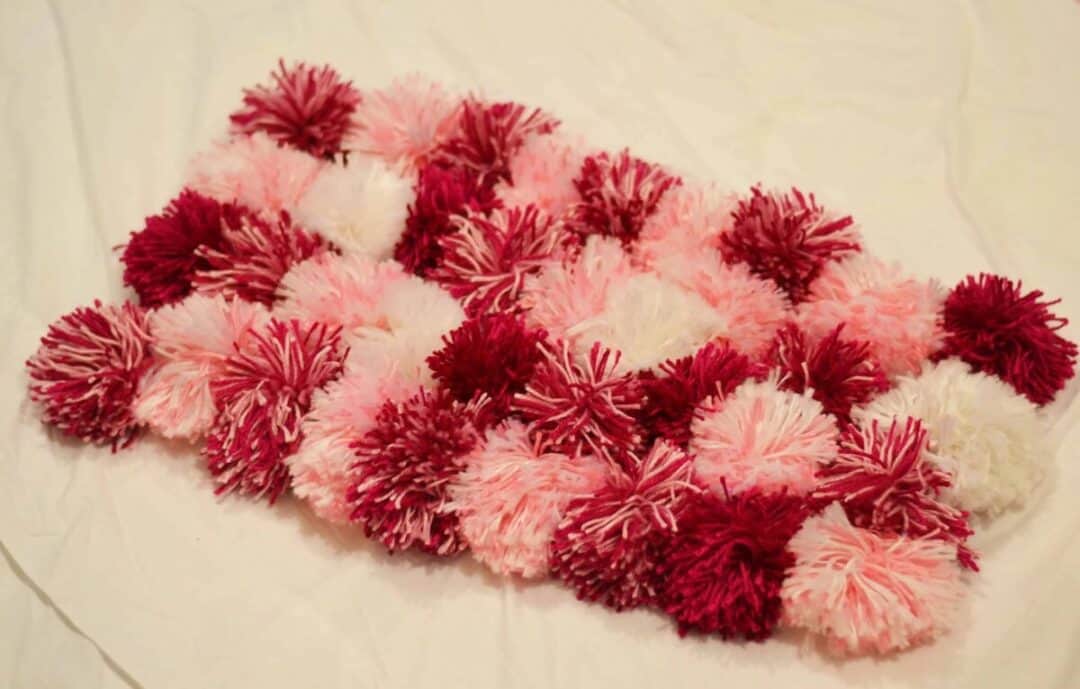 Simple Pom Pom Rug Tutorial Simplify Create Inspire