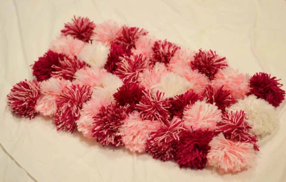 Simple Pom Pom Rug Tutorial Simplify Create Inspire