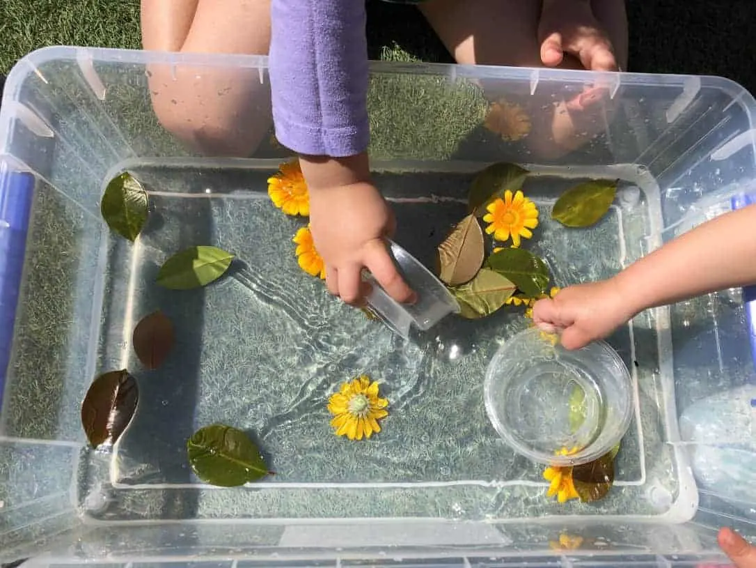 Water play activities for preschoolers