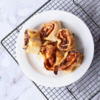 air fryer pizza rolls with puff pastry