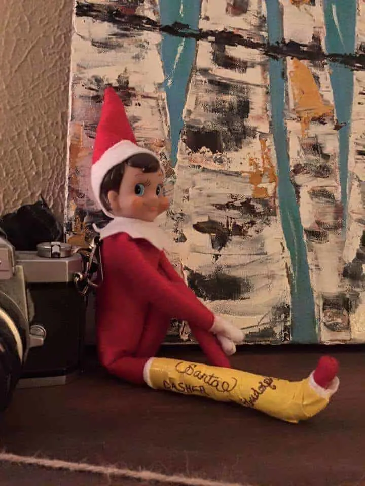Elf on the shelf broken leg