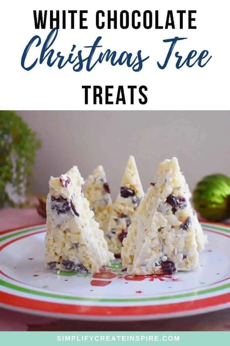 Looking for an easy festive treat to make? These white chocolate and cranberry christmas tree rice krispie treats