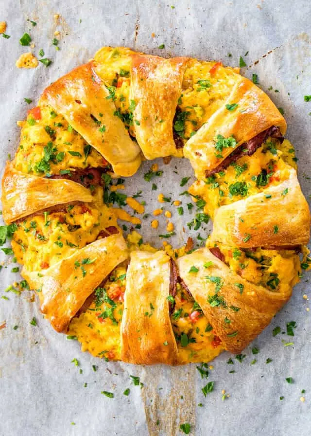 Crescent bacon breakfast ring