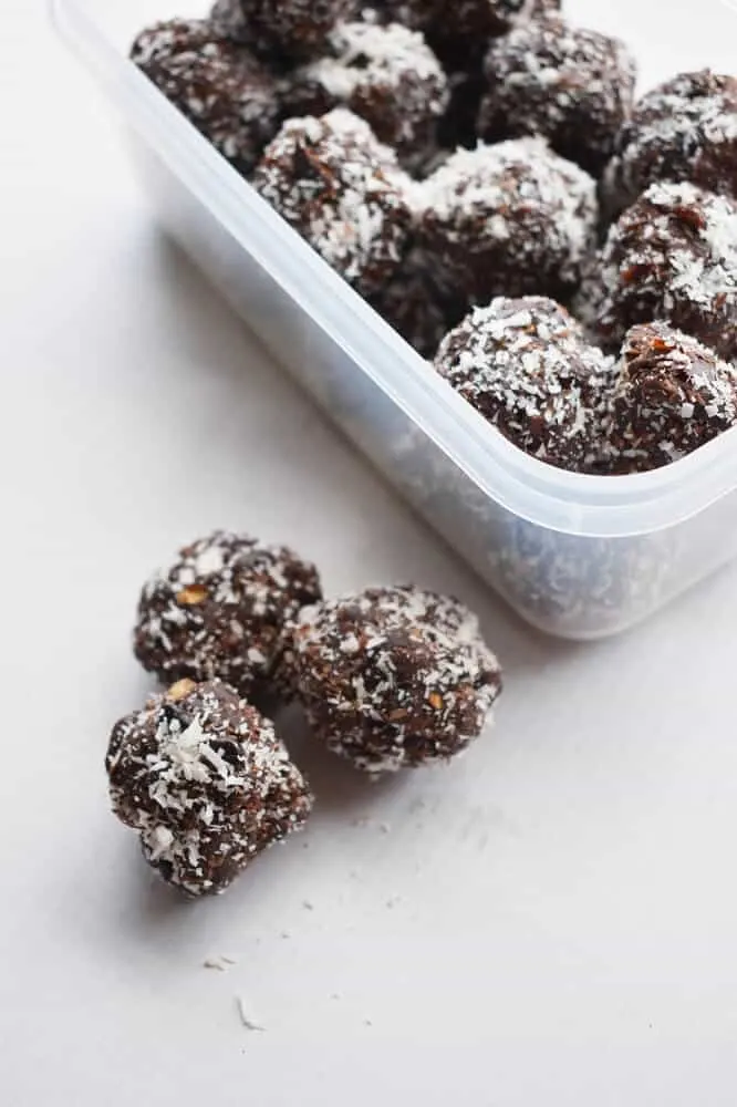 Nut free cacao bliss balls with coconut