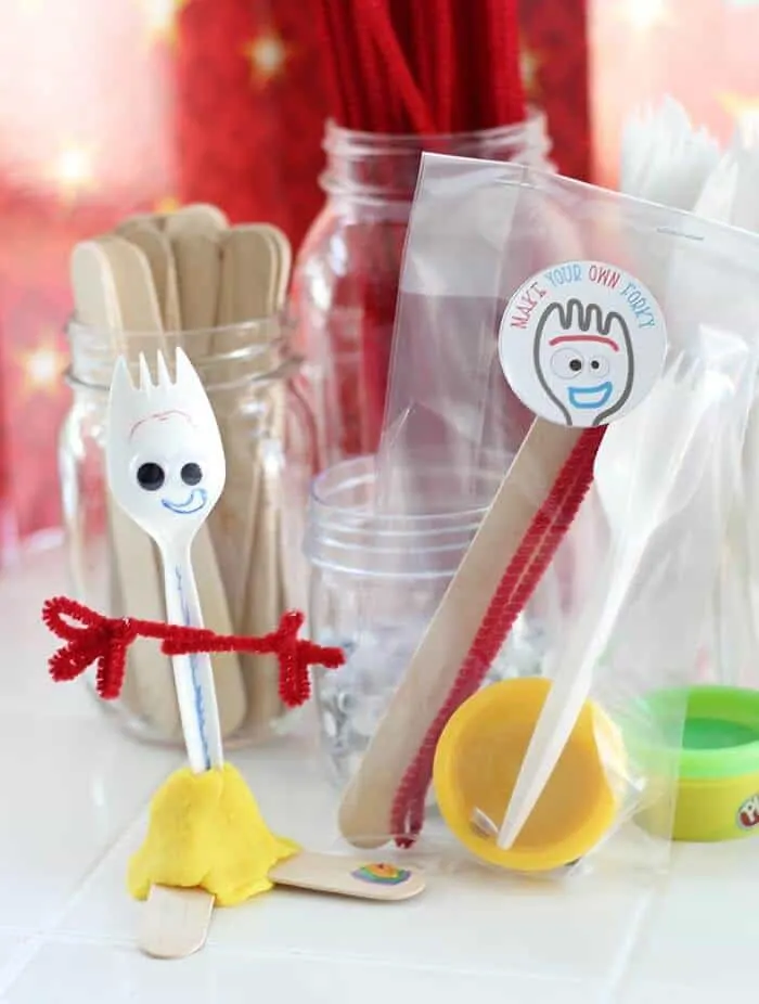 Forky kit party favour