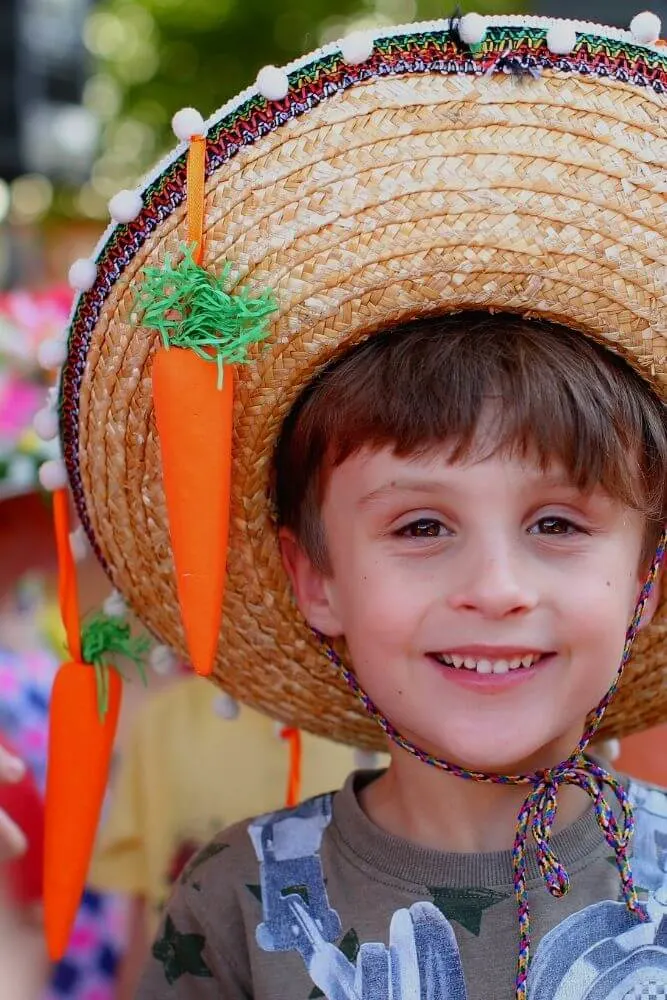 Simple easter hat for boys