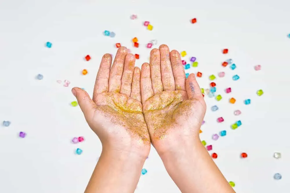 Teaching kids about germs with glitter