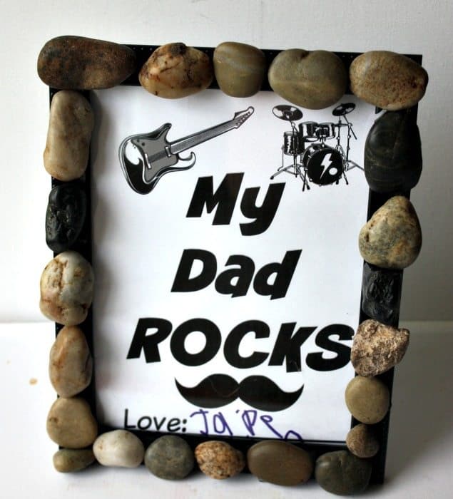 my dad rocks sign.