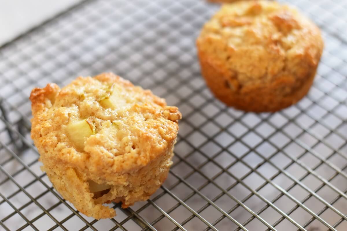 Simple Walnut and pear muffins