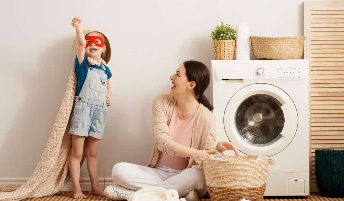 Child playing dress ups cleaning games