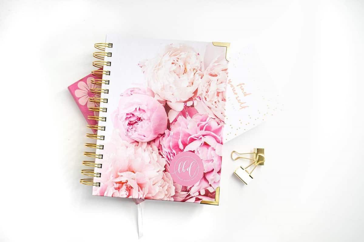 Leanne baker daily planner for women 2020
