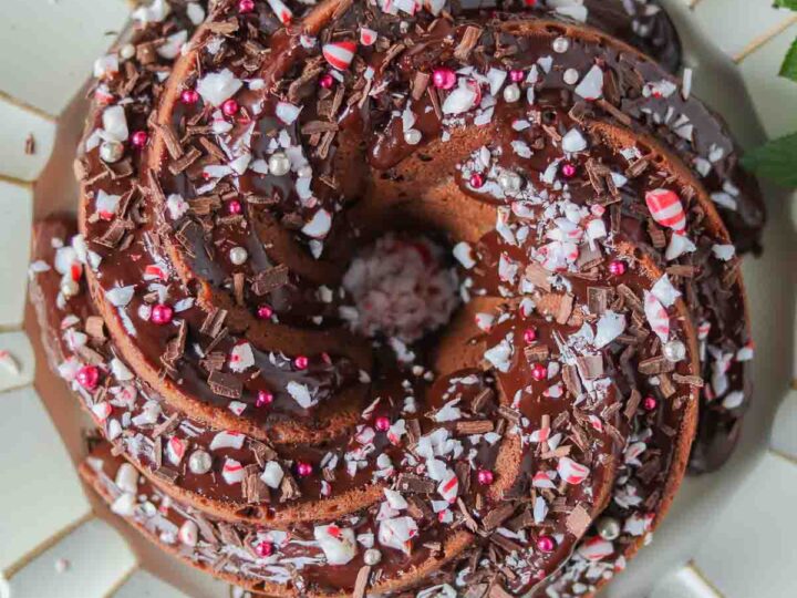 peppermint bundt cake