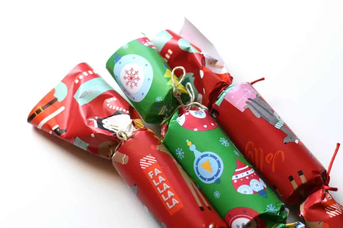 DIY Christmas crackers