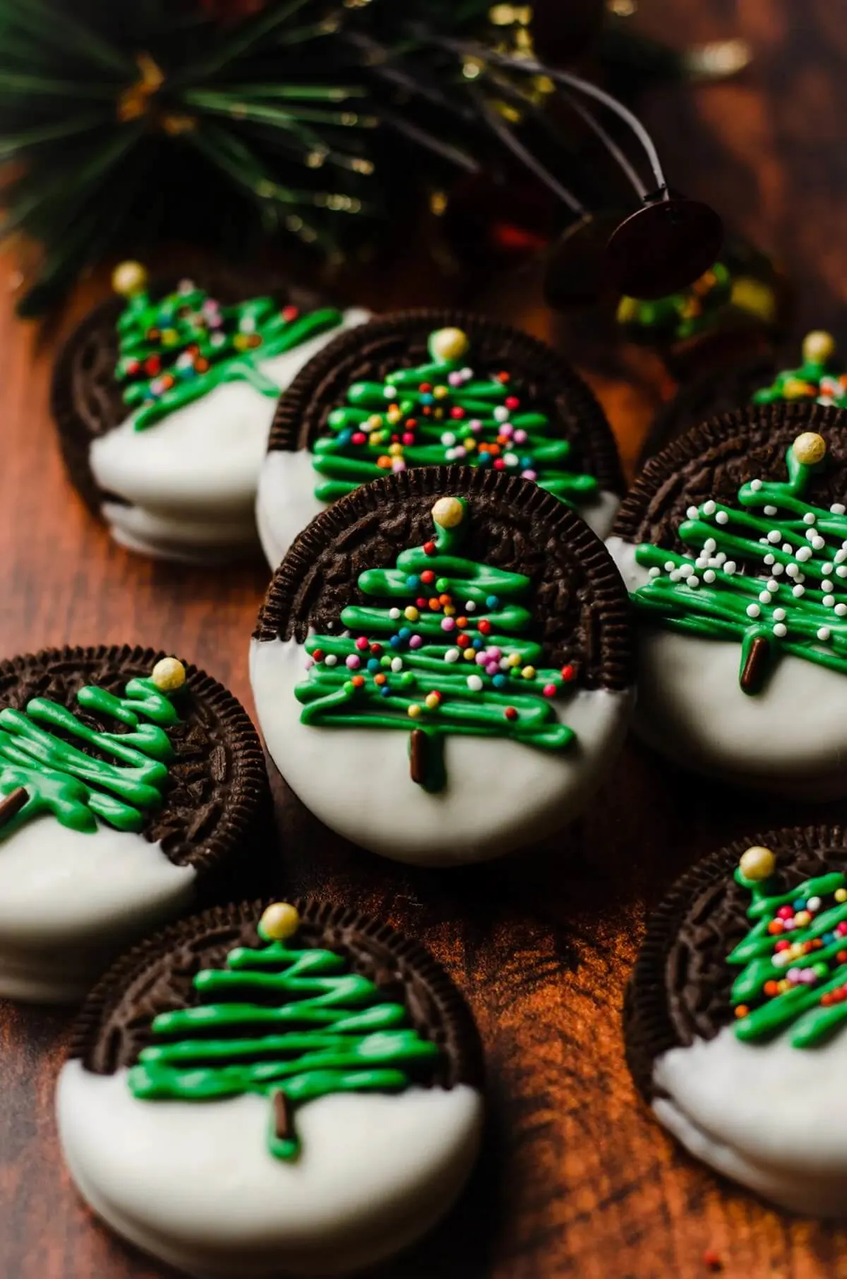 Christmas tree oreo cookies