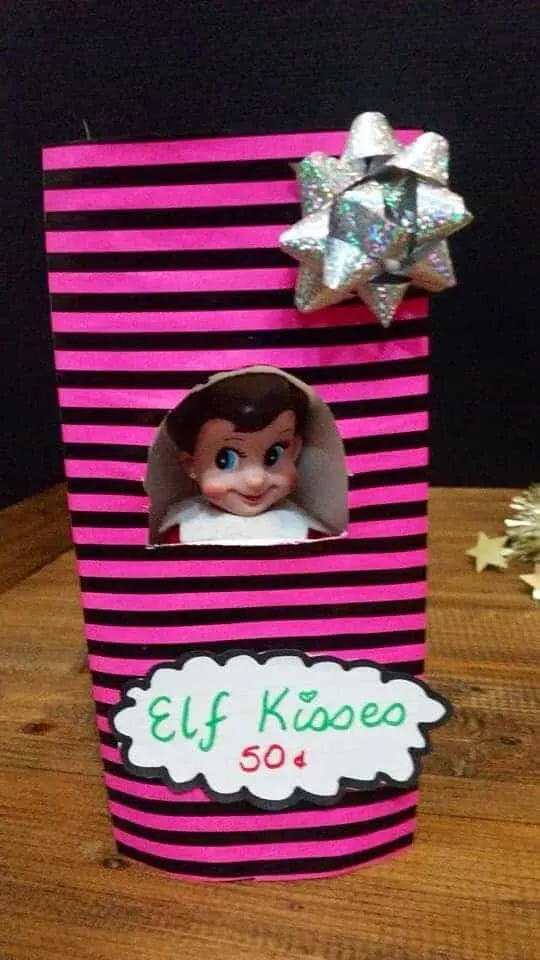 Elf kissing booth