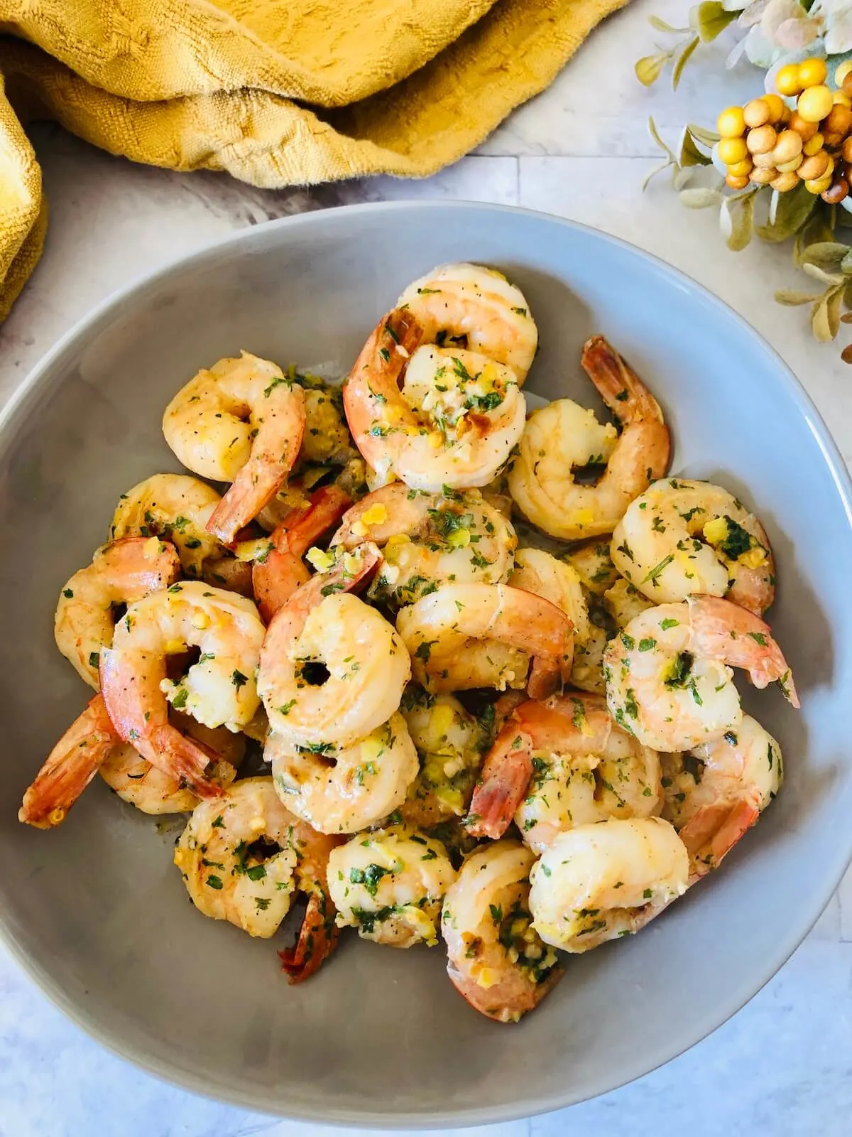 lemon garlic prawns in large bowl