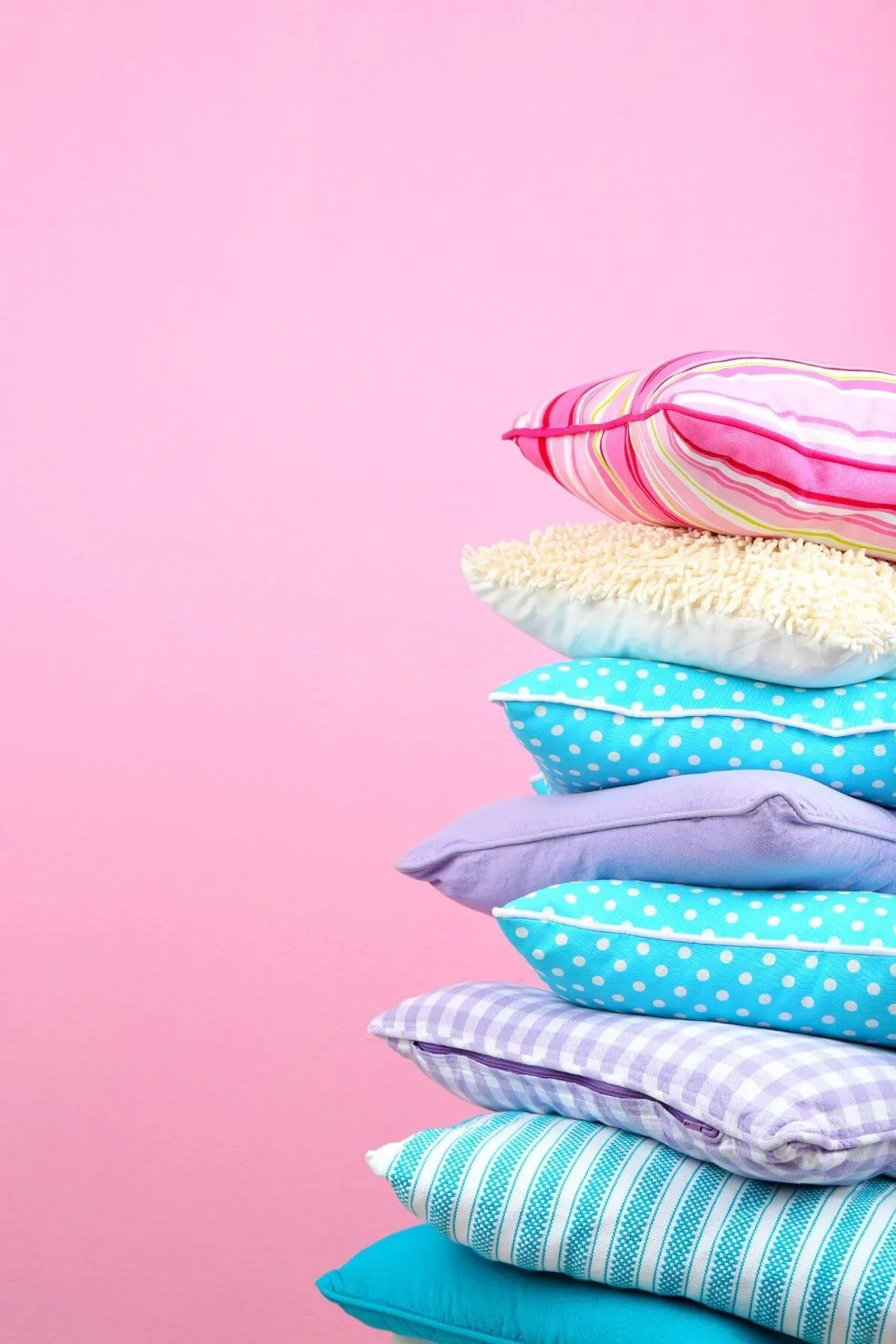 How to wash throw pillows