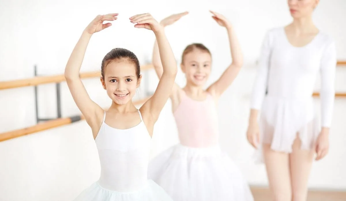 Kids ballet dance class
