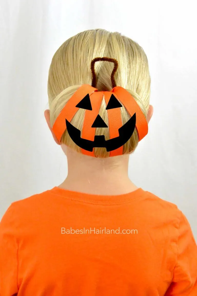 Jack o lantern bun