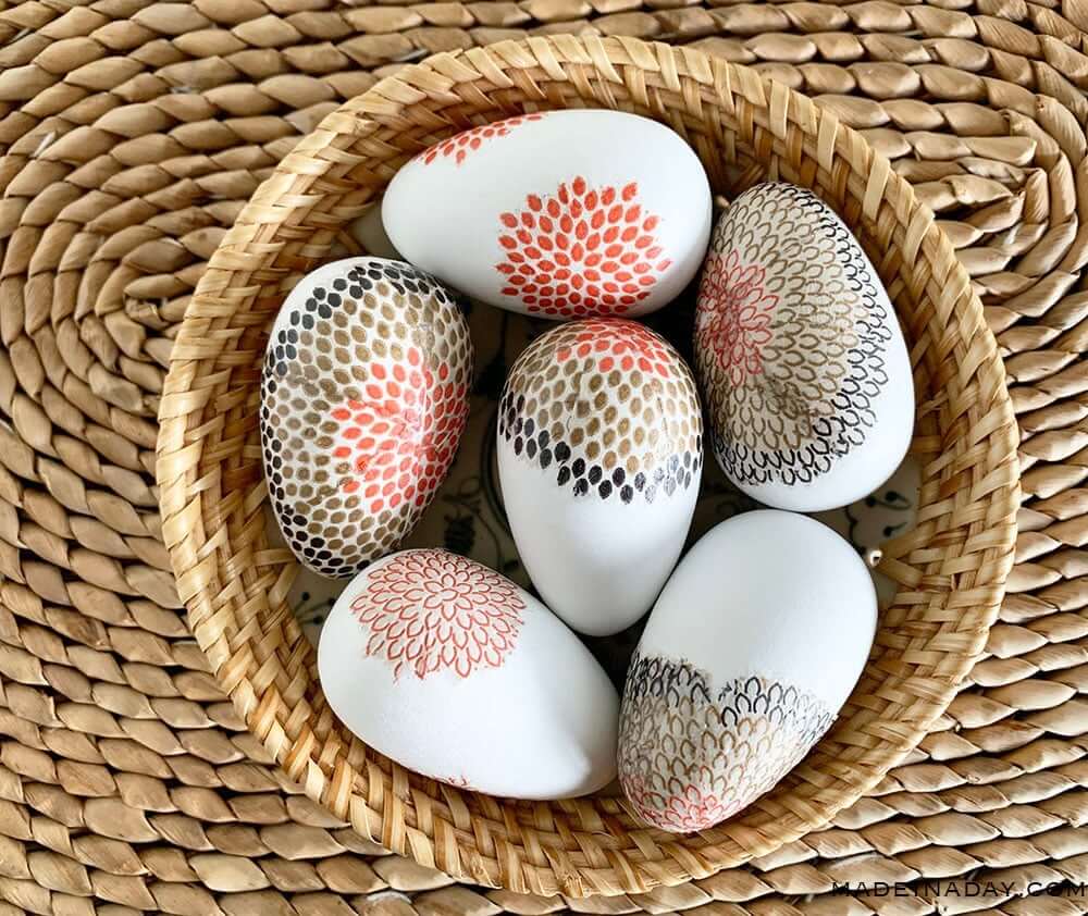Floral napkin decopage easter eggs
