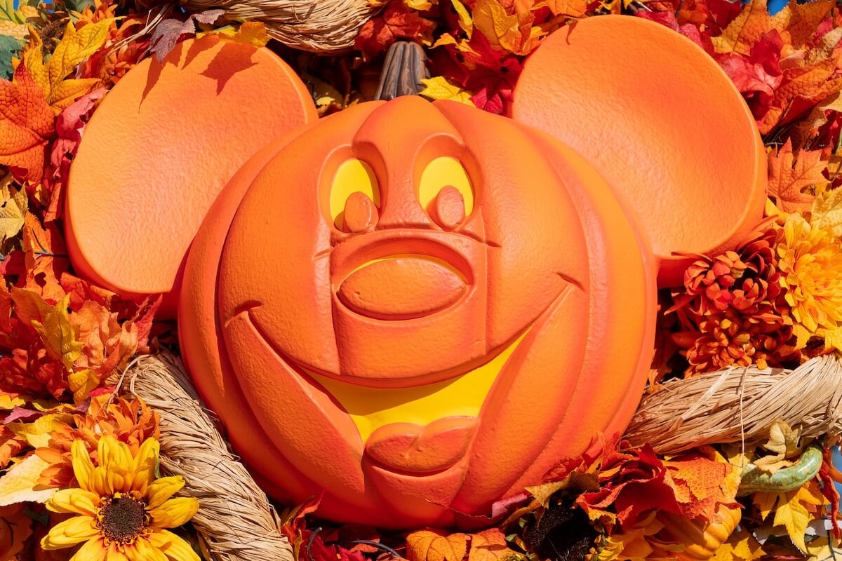 30 Spooky Halloween Party Themes For A Unique Celebration 11 mickey mouse jack o lantern.