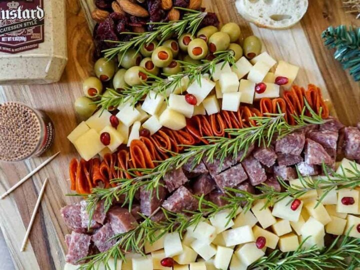 Image for Simple Christmas Tree Charcuterie Board (Step by Step)