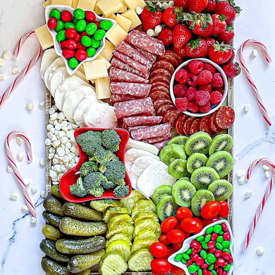 30-christmas-platter-ideas-dessert-boards