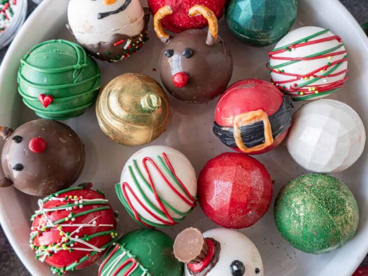 christmas hot cocoa bombs.
