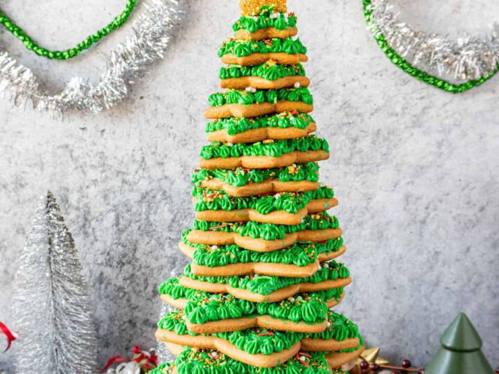 gingerbread cookie christmas tree stack.