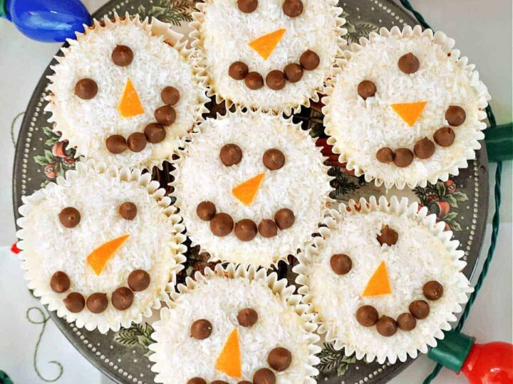 coconut snowman cupcakes.
