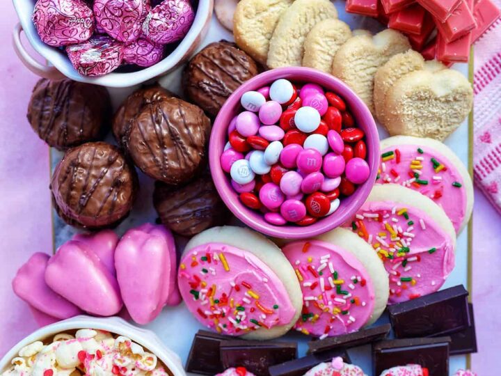 valentines cookie dessert platter.
