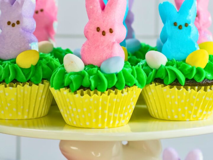 easter peeps cupcakes.
