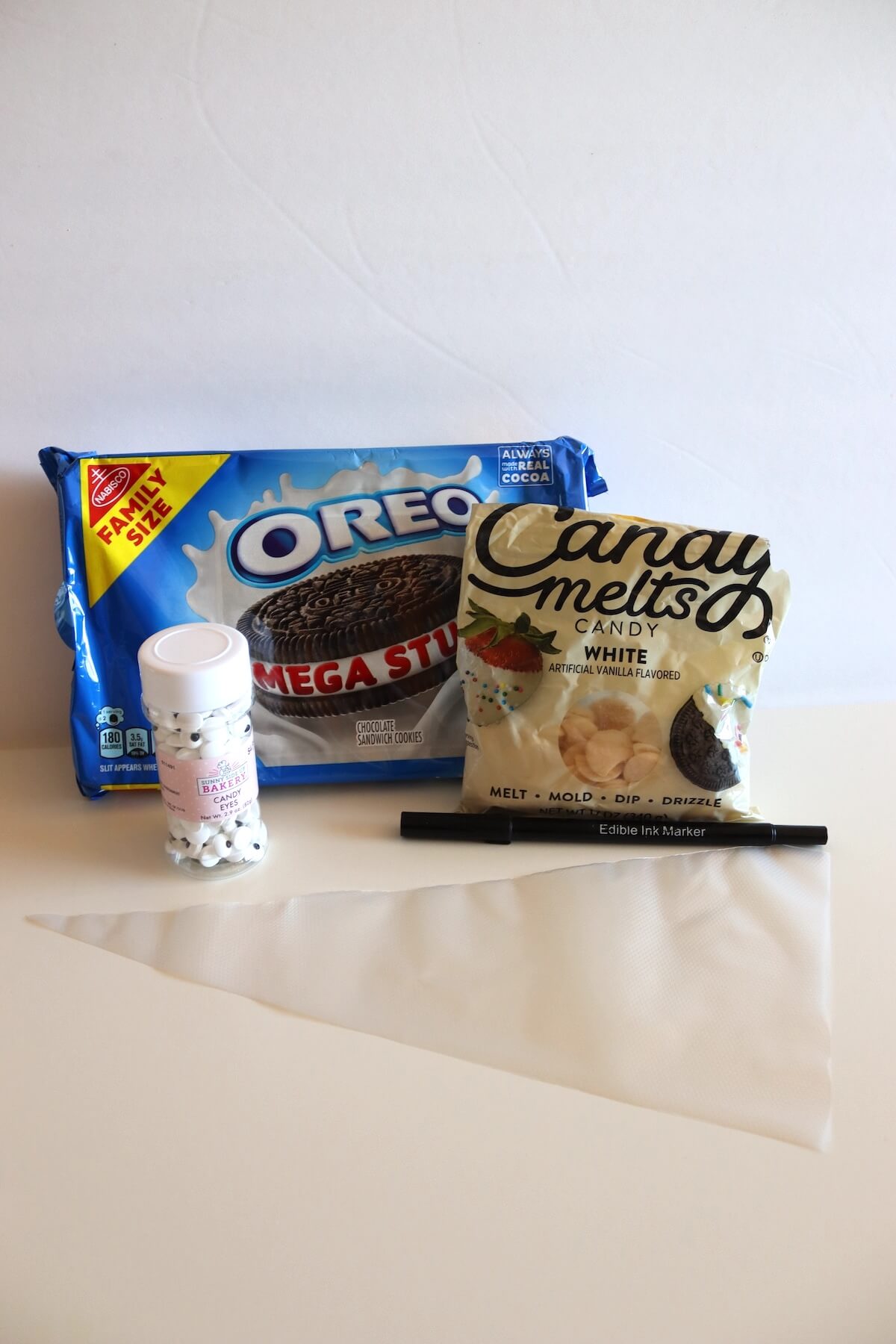 ingredients for white chocolate oreo ghost treats.