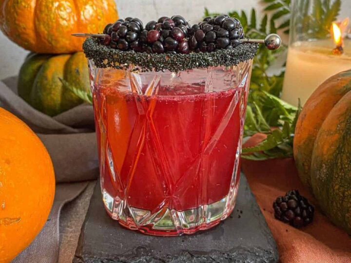 dark and stormy cocktail.