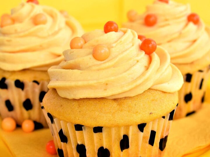 pumpkin cupcakes.