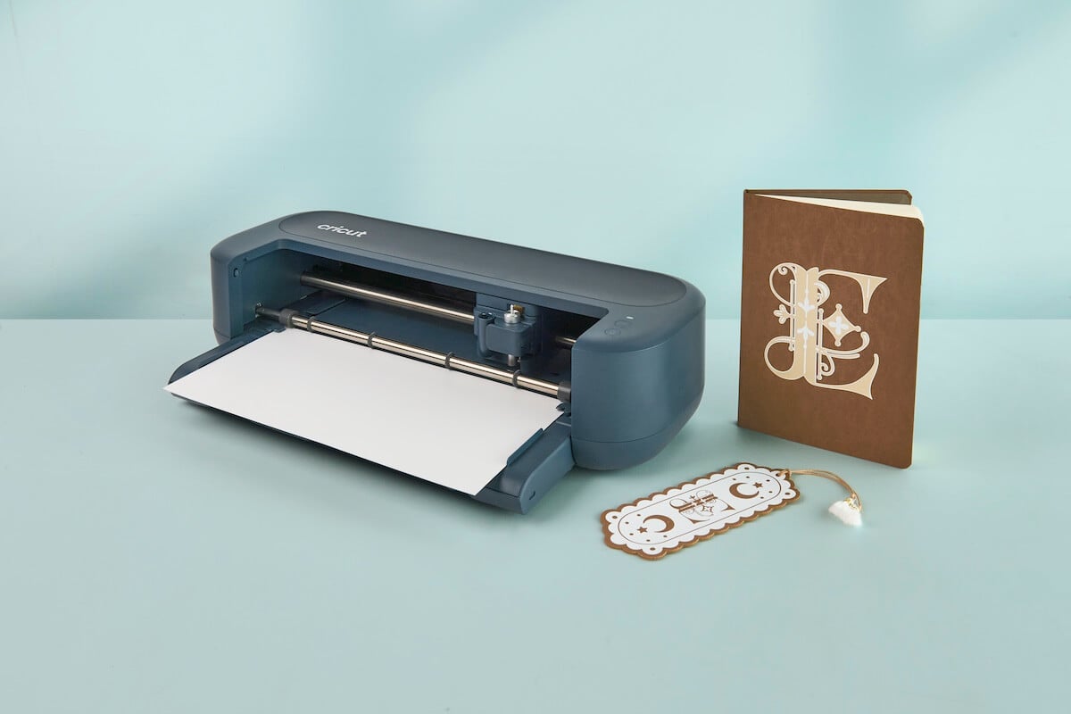 Best Gifts For Crafters (2026 Guide) 2 cricut maker 5 with card.